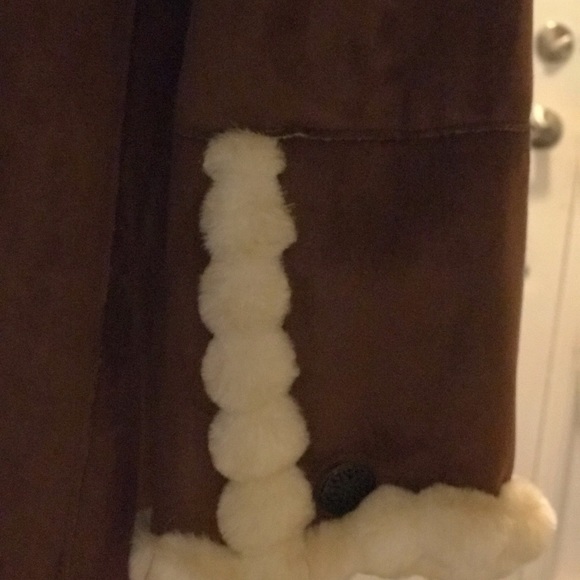 Coat - Picture 3 of 5